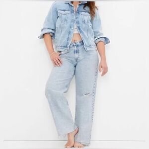 NWT // Gap Low-Rise Stride Wide-Leg Jeans in Light Bleach